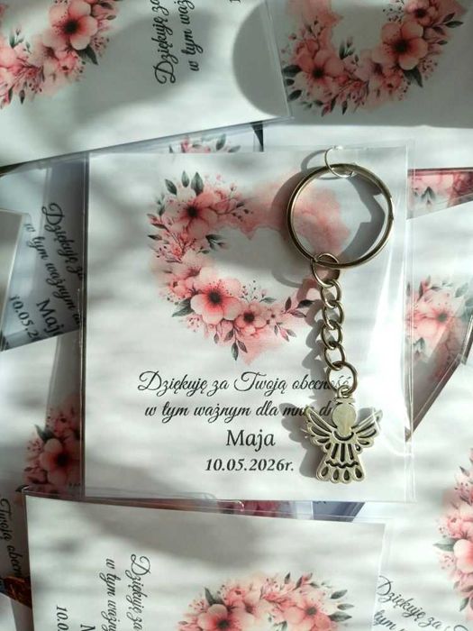 Breloczek aniołek Komunia Święta na Chrzest Podziękowanie dla gości