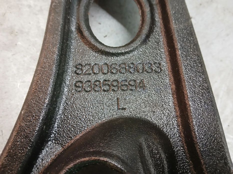 Braço de suspensão frente esquerdo RENAULT Trafic III (FG_)