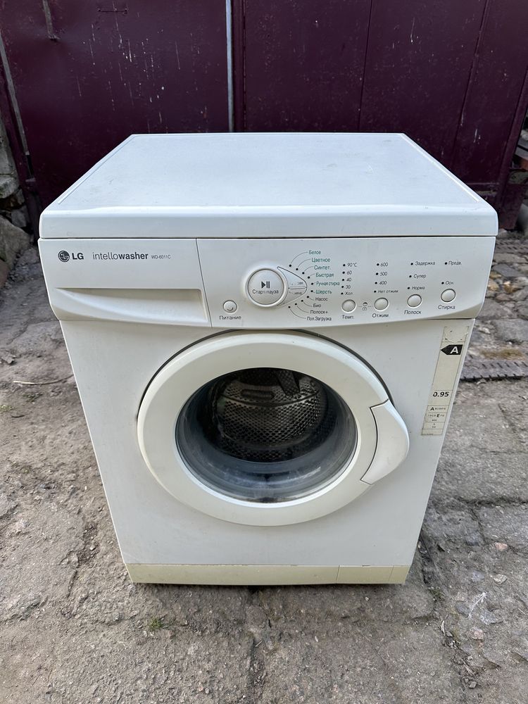 Продам пральну машину 6 шт робочі