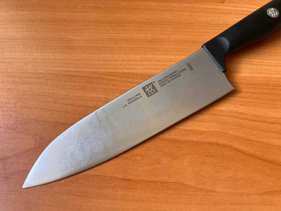 Кухонный японский нож Сантоку ZWILLING J.A.HENCKELS