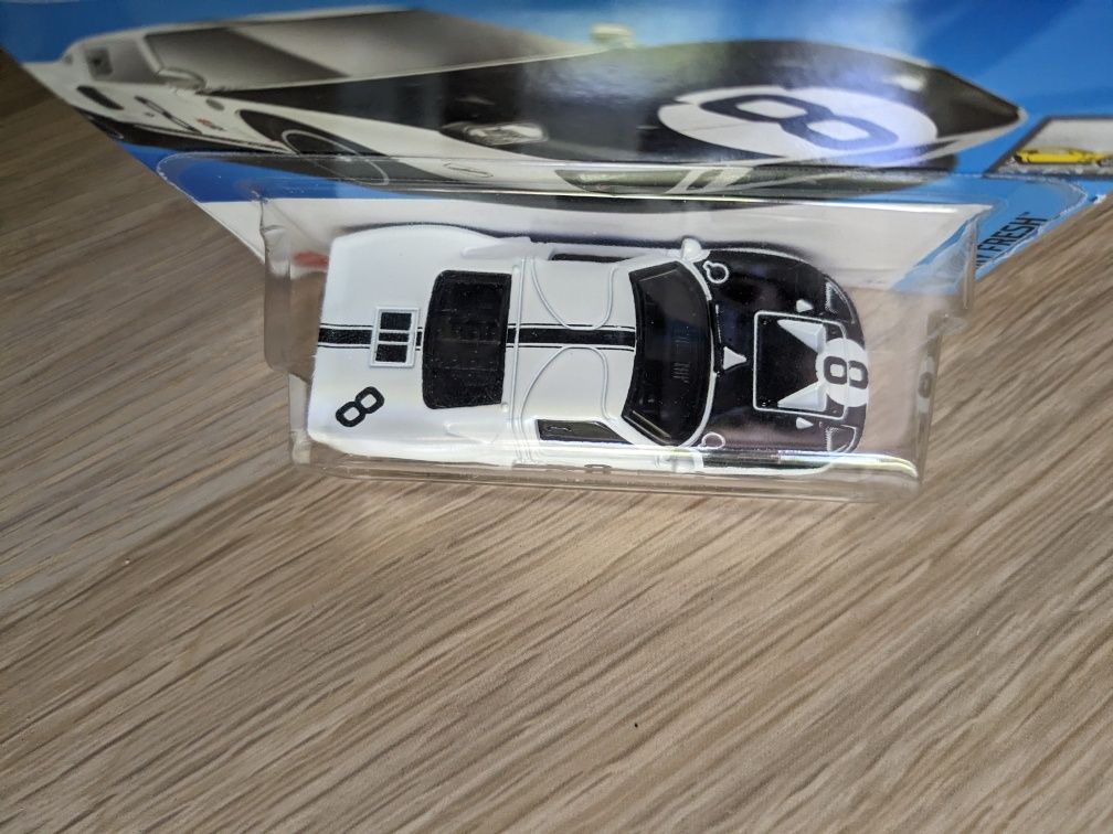 Ford GT 40 hot wheels