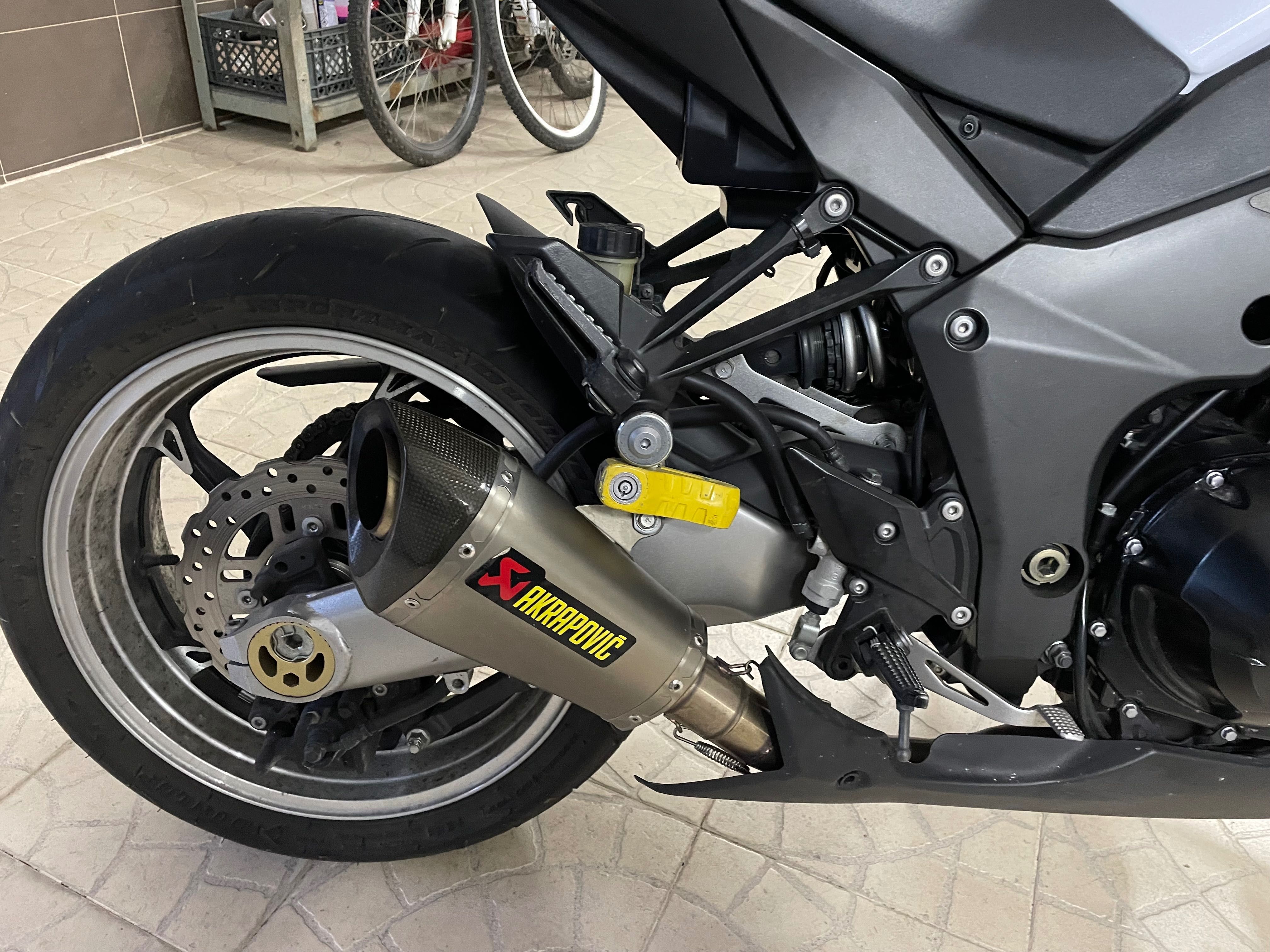 Mota kawasaki Z1000