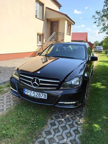 Mercedes Benz W204 1.8CGI C200