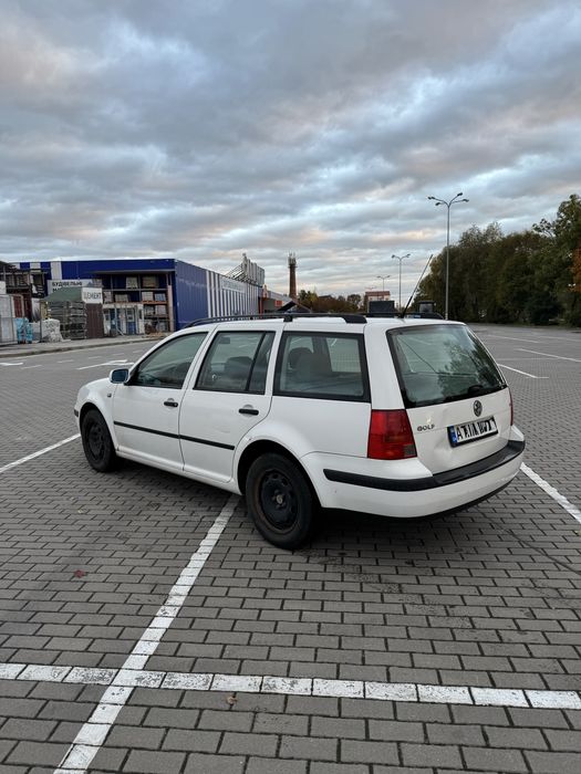 Volkswagen Golf IV (2000), 1.6