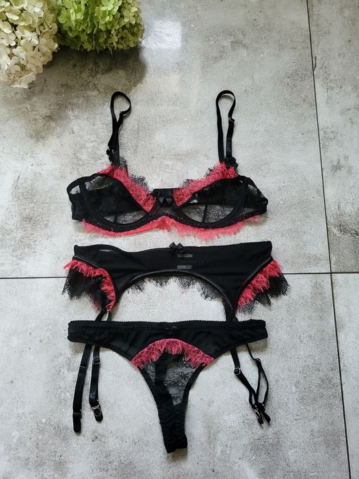 Czarny komplet bielizny M