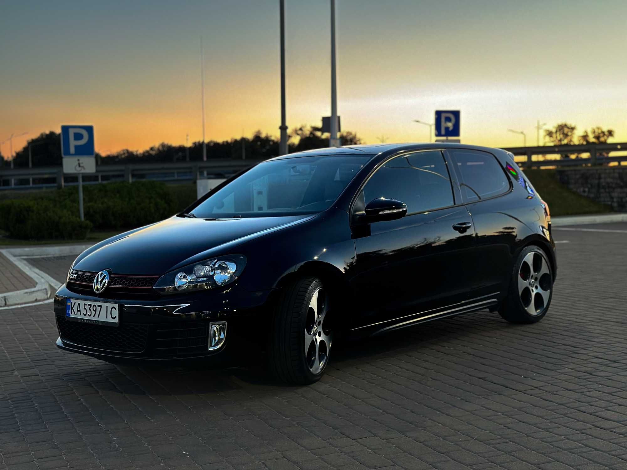 Volkswagen Golf GTI 6