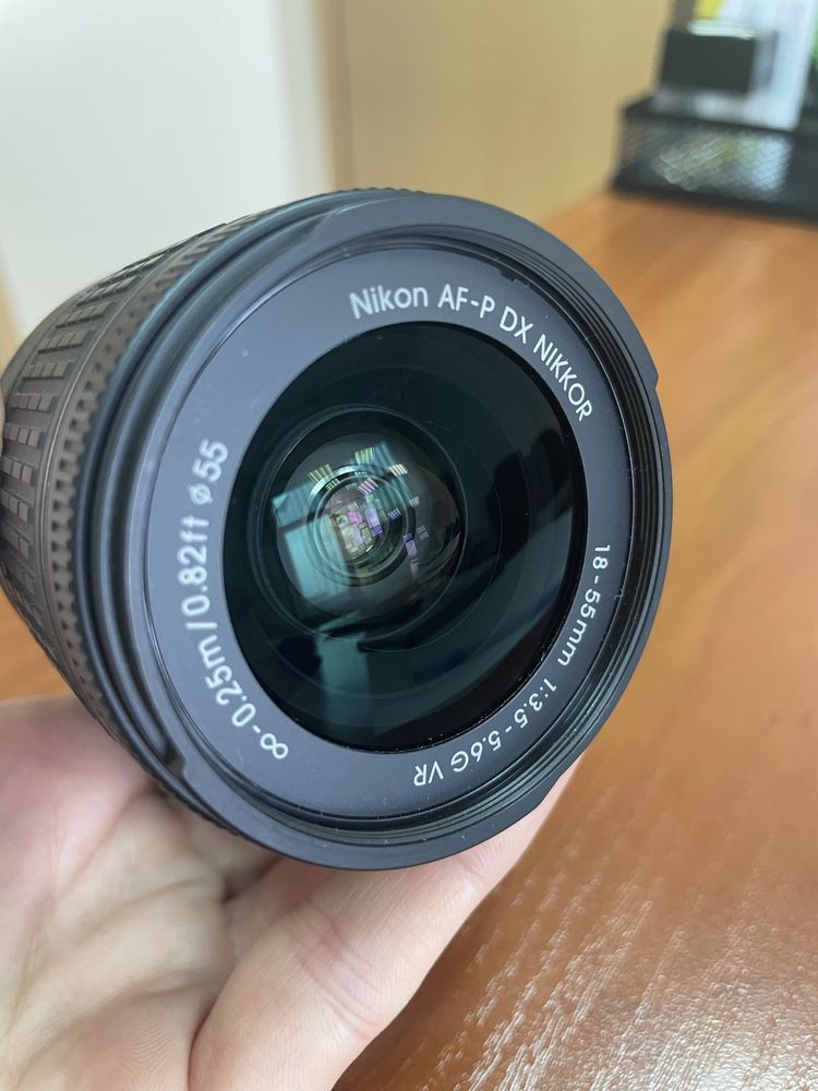 Обʼєктив Nikon AF-P 18-55mm. 1:3,5-5,6G VR