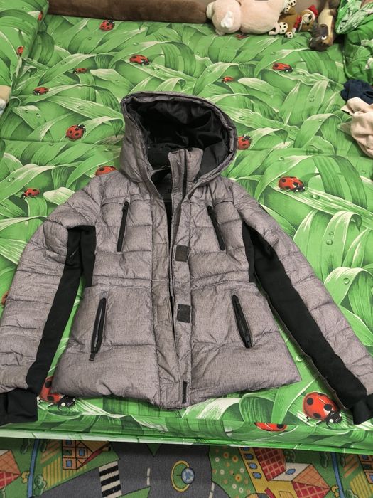 Куртка зимняя на рост 140