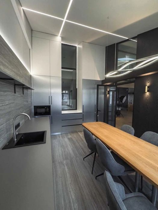 ВЛАСНИК! Продам офіс преміум класу в центрі, вул. Панаса Мирного, 8