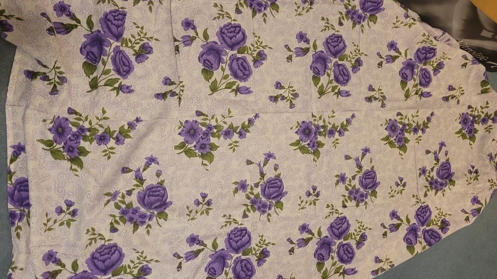 Obrus  w kwiaty  90x140cm