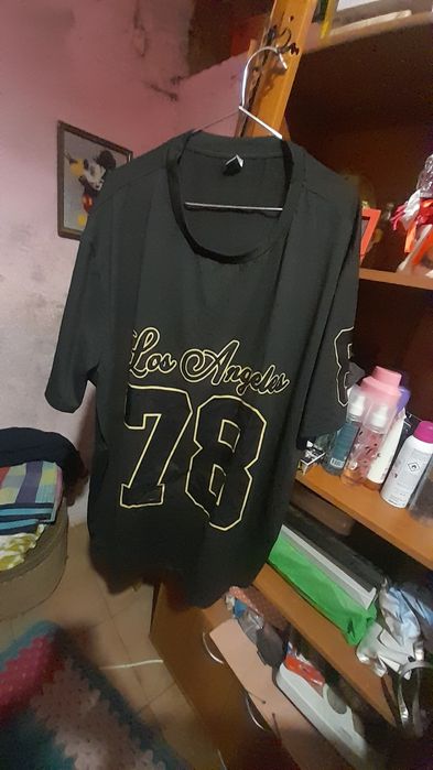 T-shirt unisexo nova