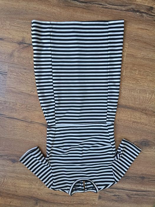 Sukienka mini dopasowana ołówkowa dzianinowa w paski