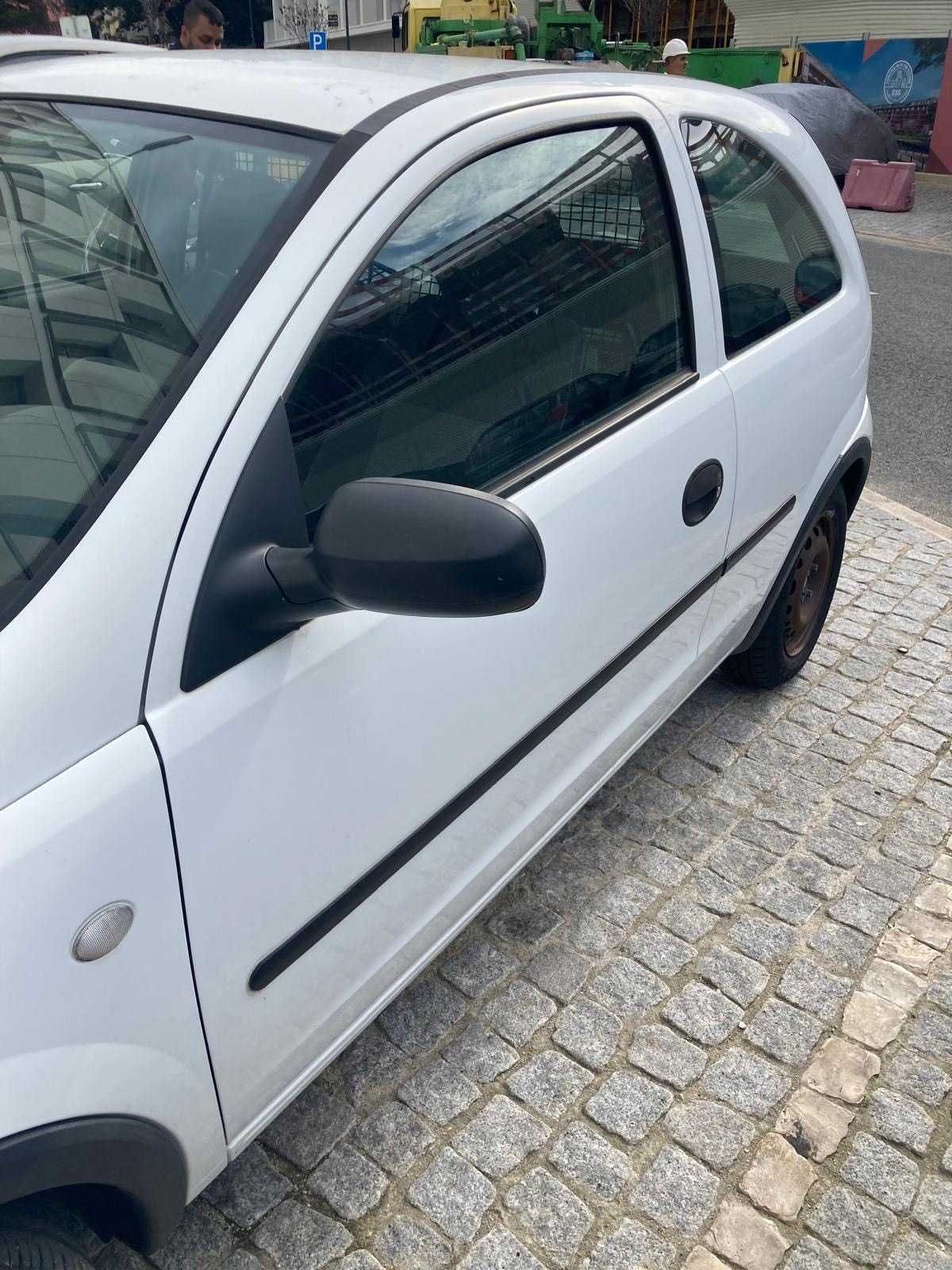 Opel Corsa comercial