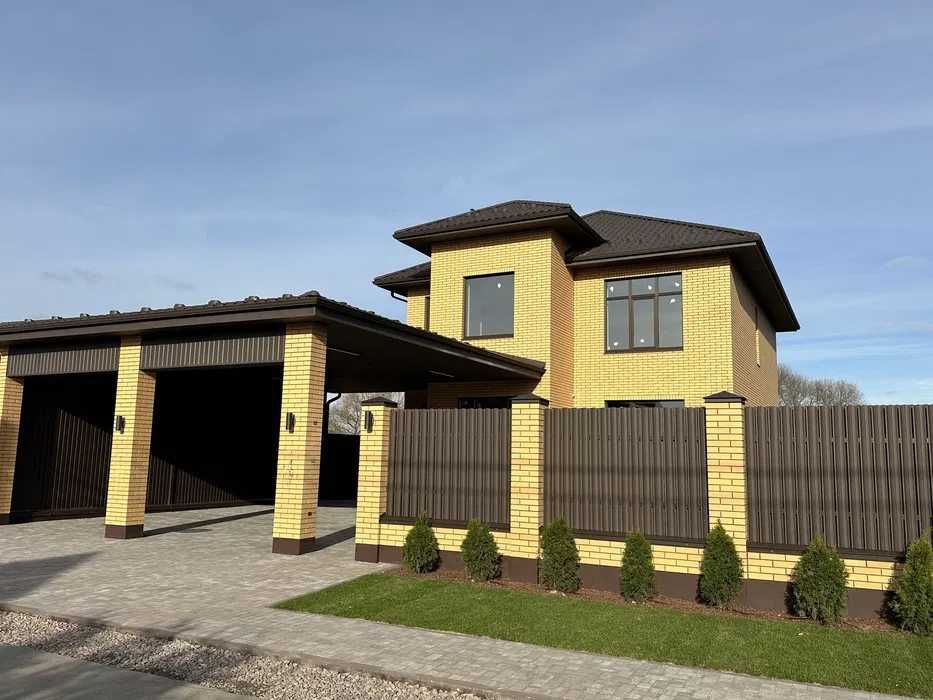 Будинок в с. Шевченкове 182 кв.м на ділянці 9 сот від забудовника