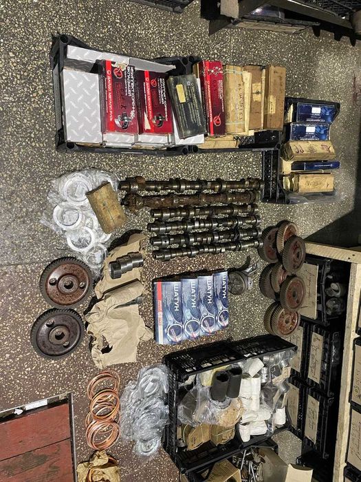 Распредвал, втулки та шестерни распредвала Газ 52, Газ 53, Газ 69, Уаз