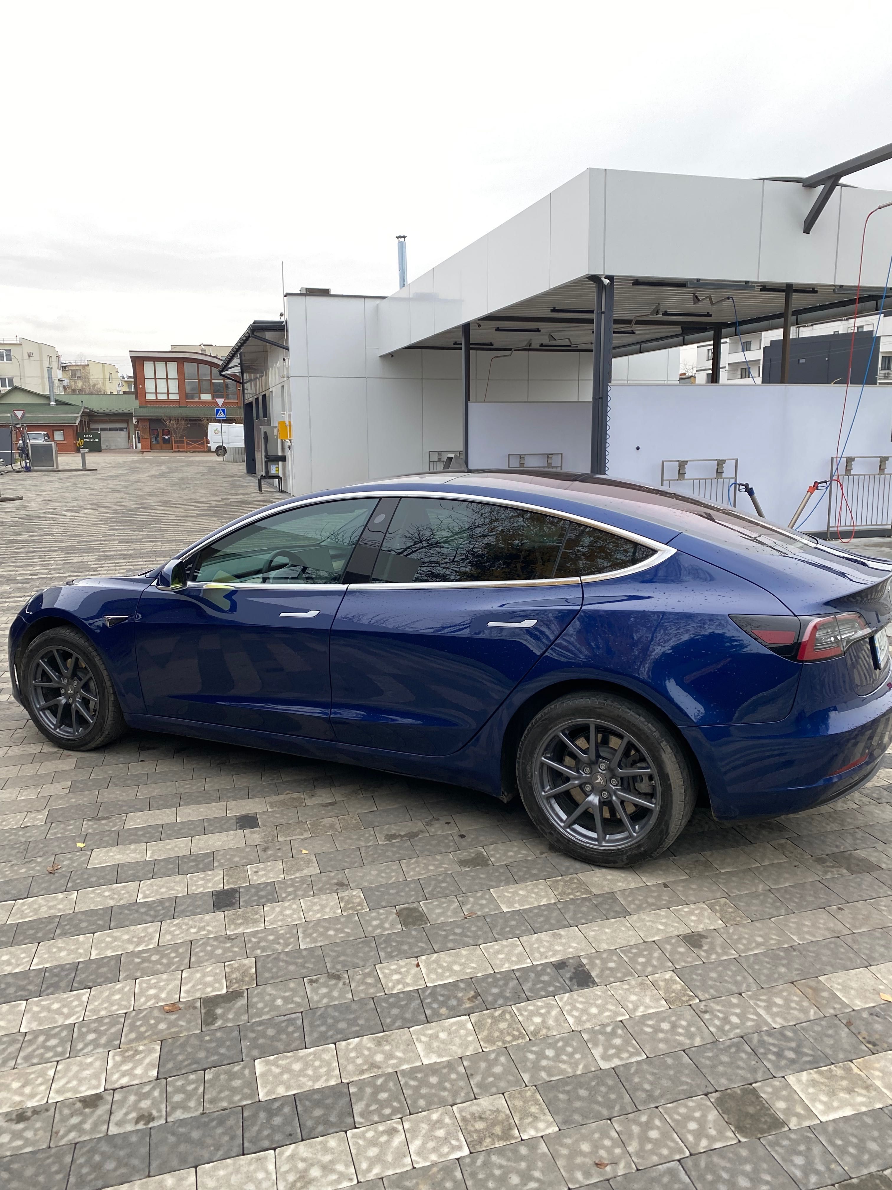 Продам Tesla Model 3 Long Range