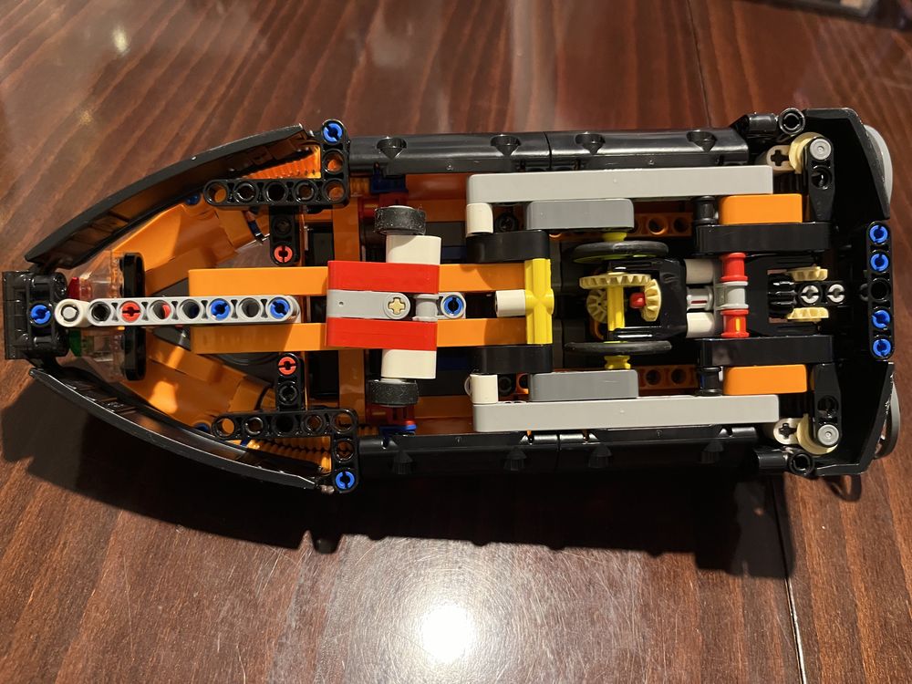 Lego technic poduszkowiec ratowniczy 42120