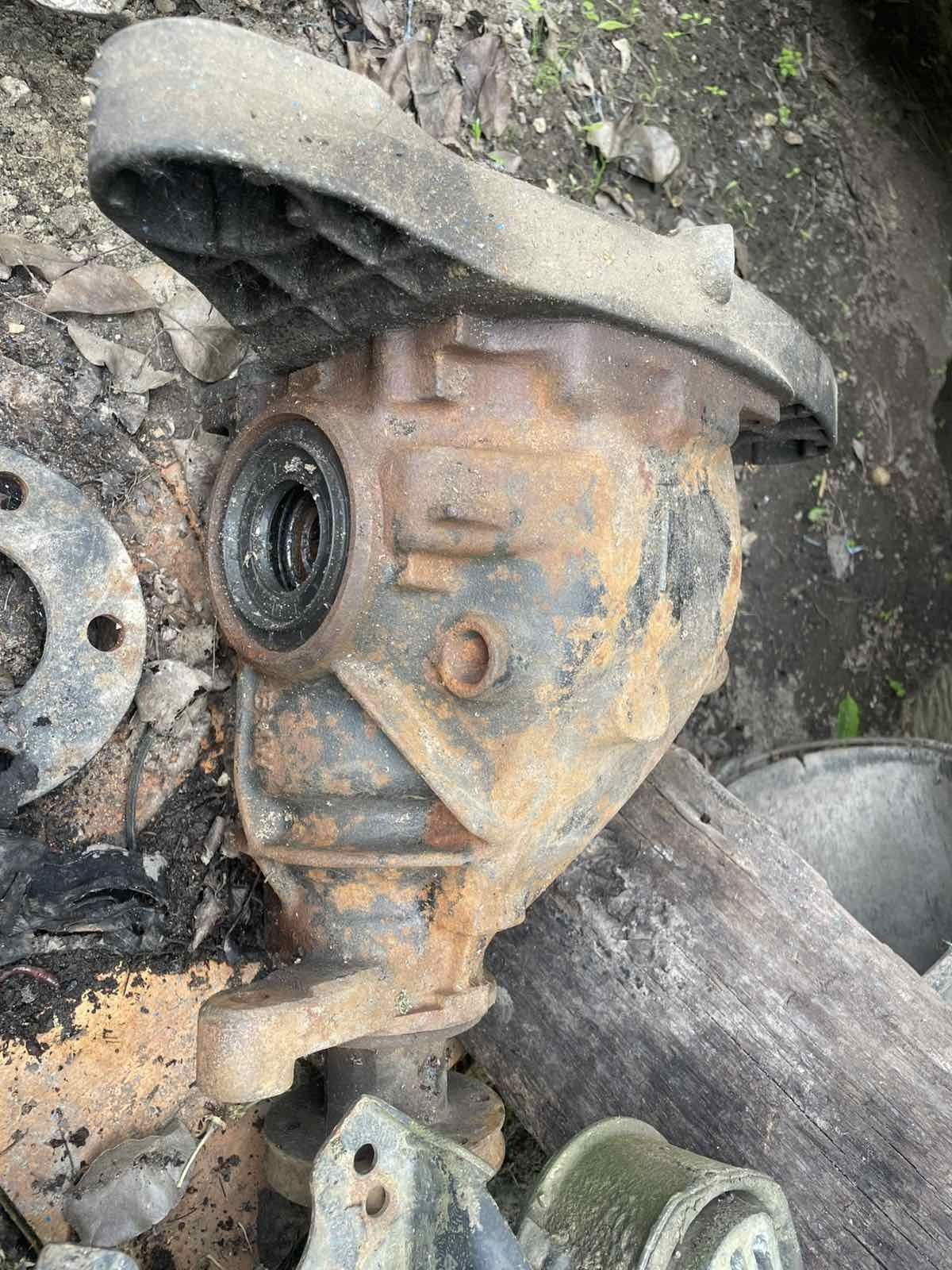 МІСТ задній Редуктор BMW E38 1214672 3.23