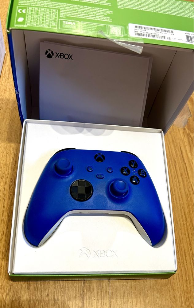 Konsola Xbox One S All Digital Edition 1TB + 2 Pady