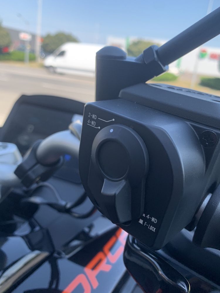квадроцикл CFORCE 1000 Touring Premium