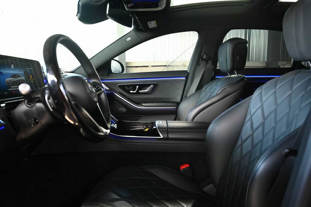 Mercedes-Benz S-Class      2024