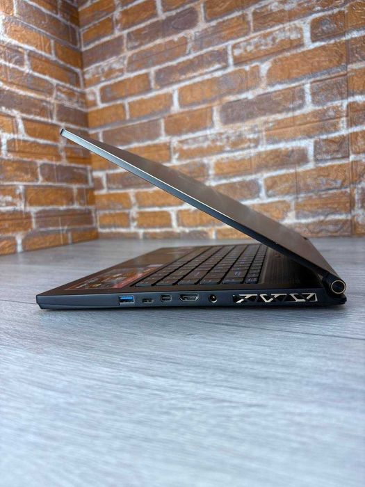 15,6ʼʼ144Гц MSI GS65 Stealth Thin 8RF/GTX 1070 8gb/SSD-512gb/RAM-16gb