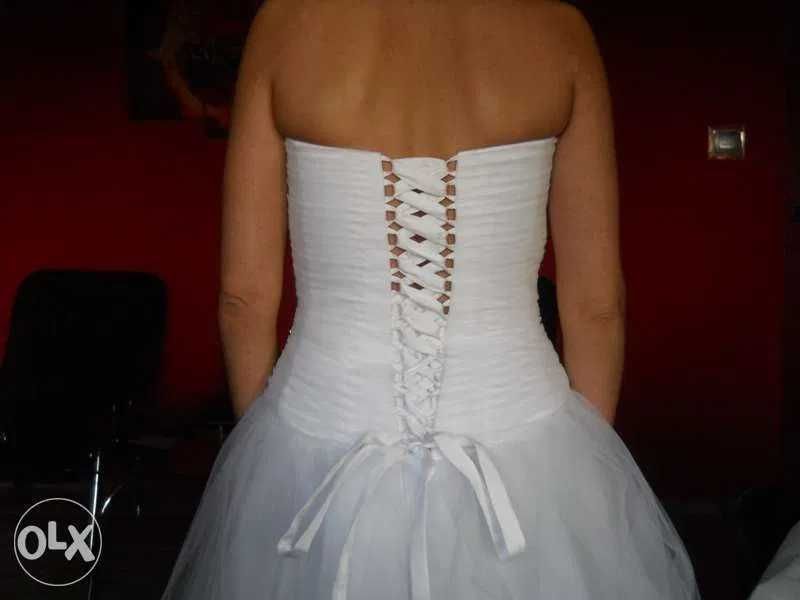 Suknia ślubna typ księżniczka