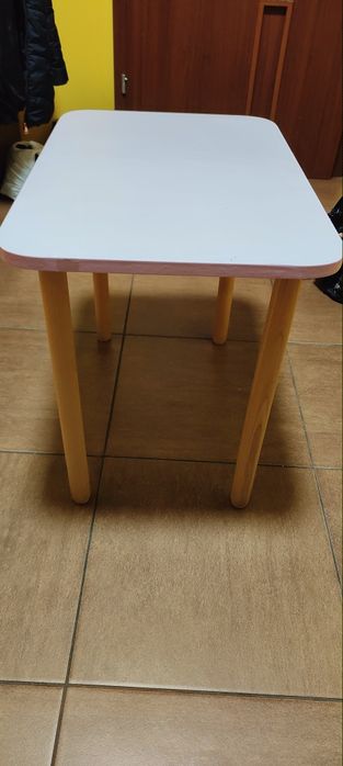 Stolik i krzesło dla dzieci