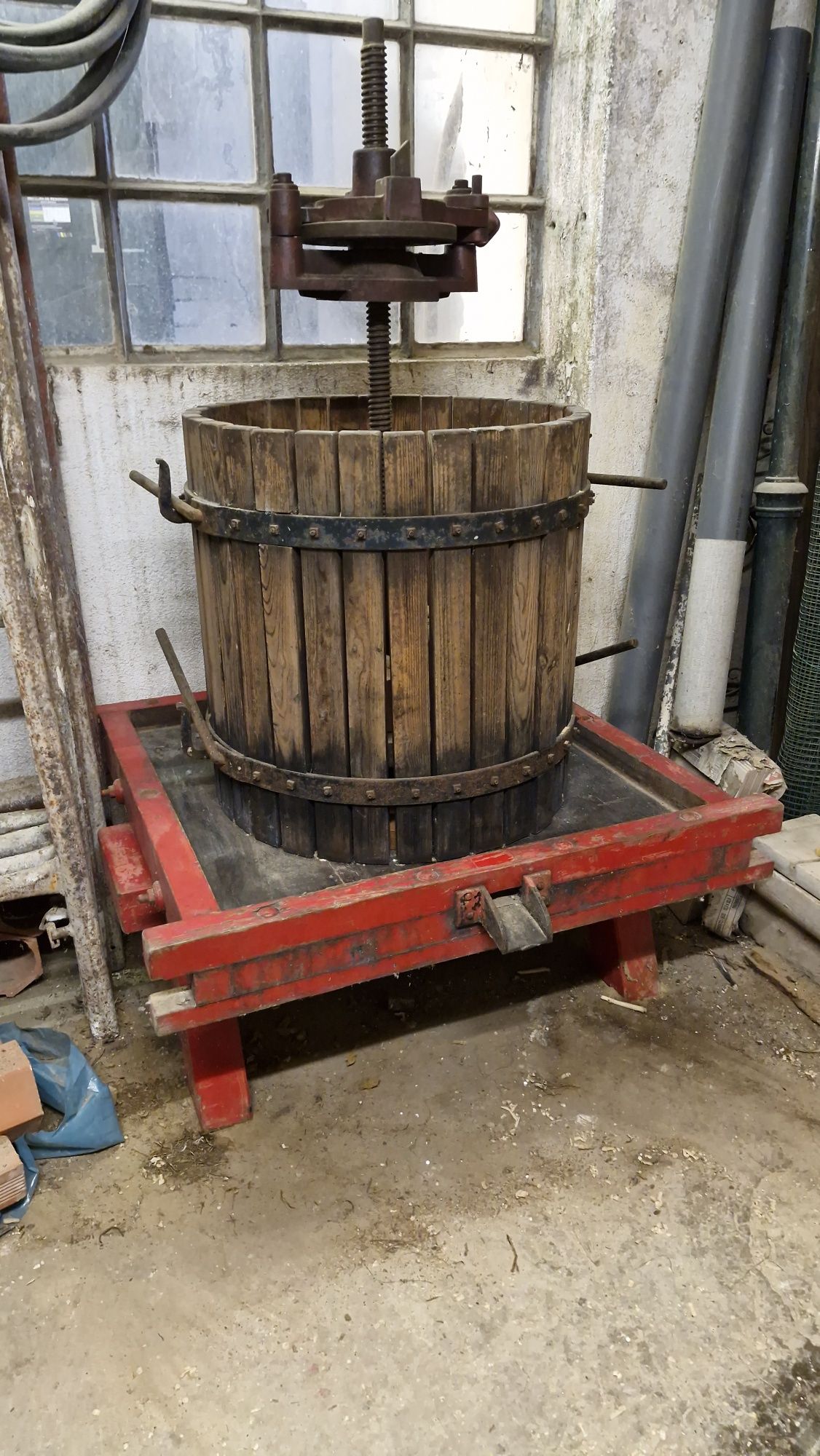 Prensa de vinho manual