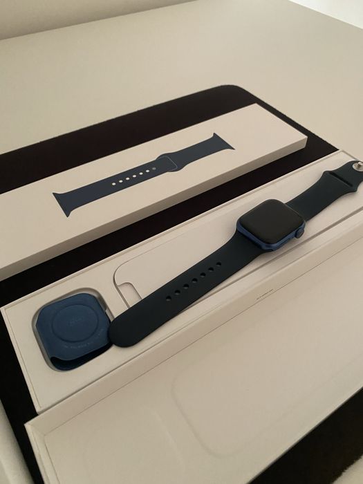 Apple Watch Series 7 - 41mm - Alumínio Azul Usado com Caixa Original