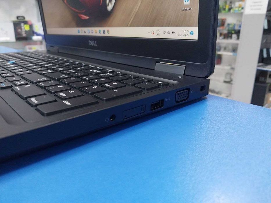 Ноутбук Dell 5590 хороший стан (чотириядерний) ПОТУЖНИЙ!