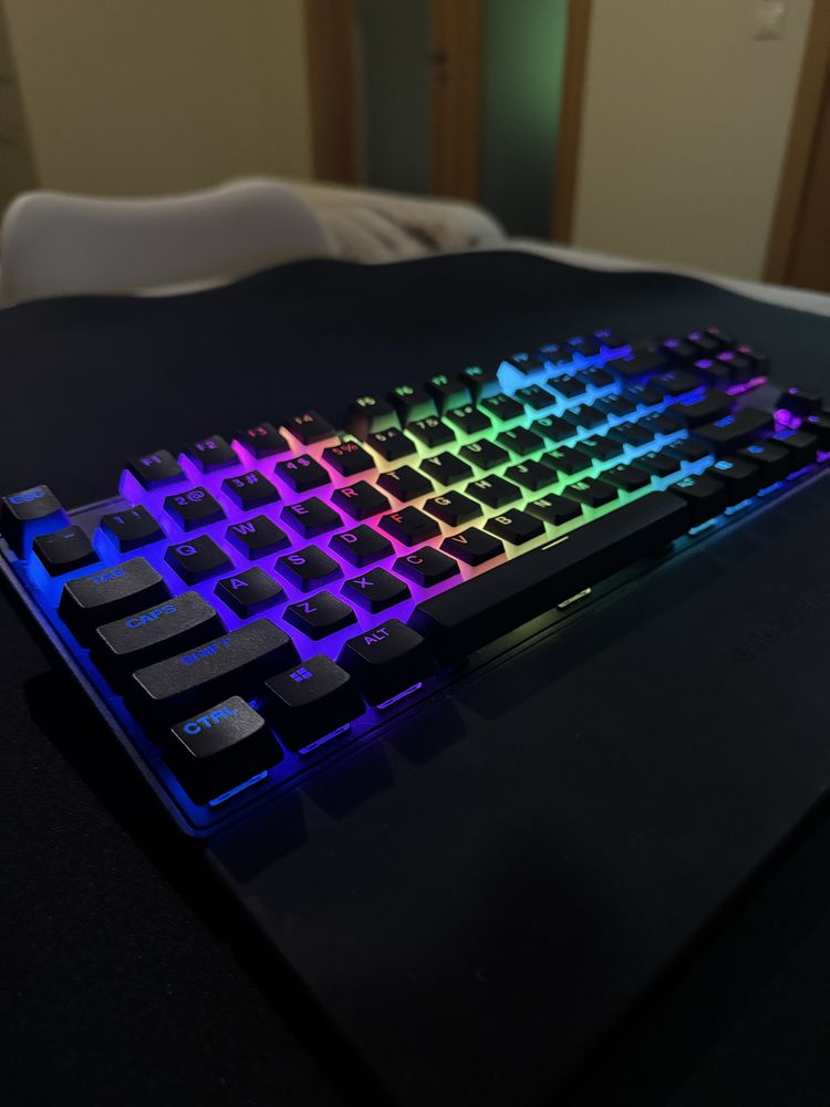 Teclado SteelSeries Apex Pro TKL Wireless, edição limitada