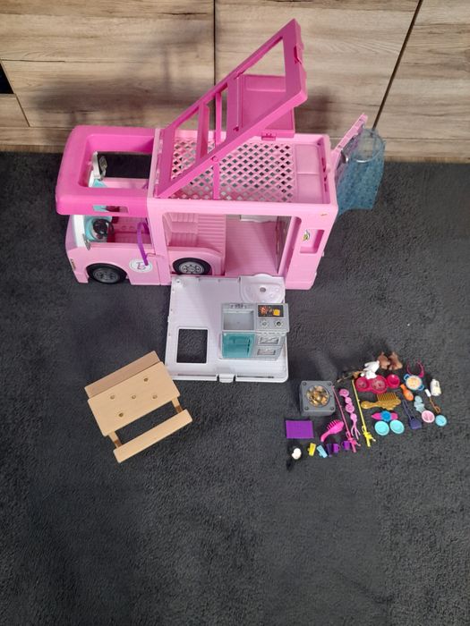 Camper  Barbie .