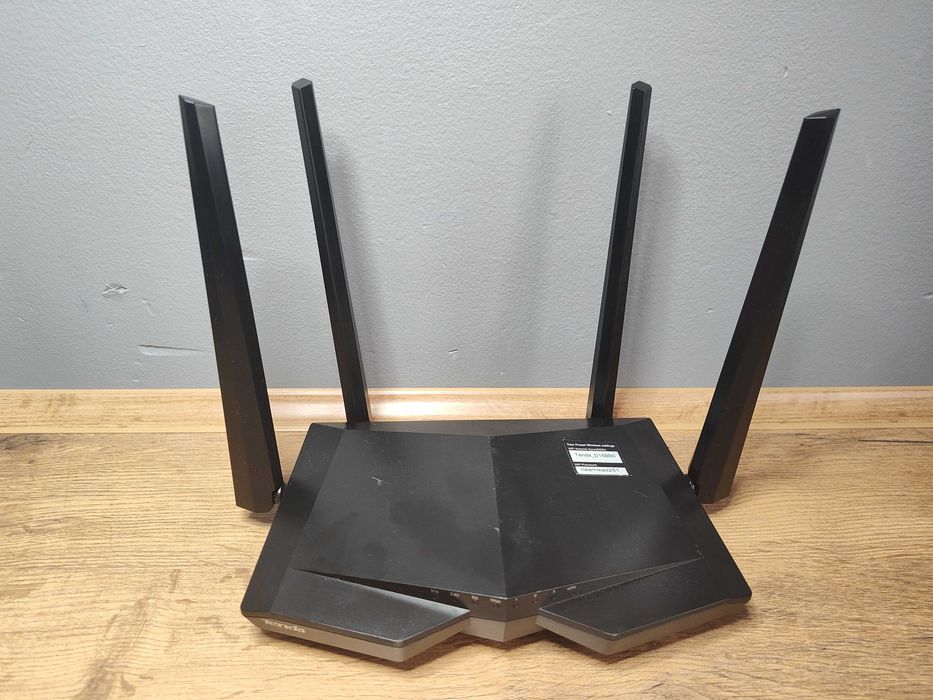 Router Wi-Fi Tenda AC6 + zasilacz