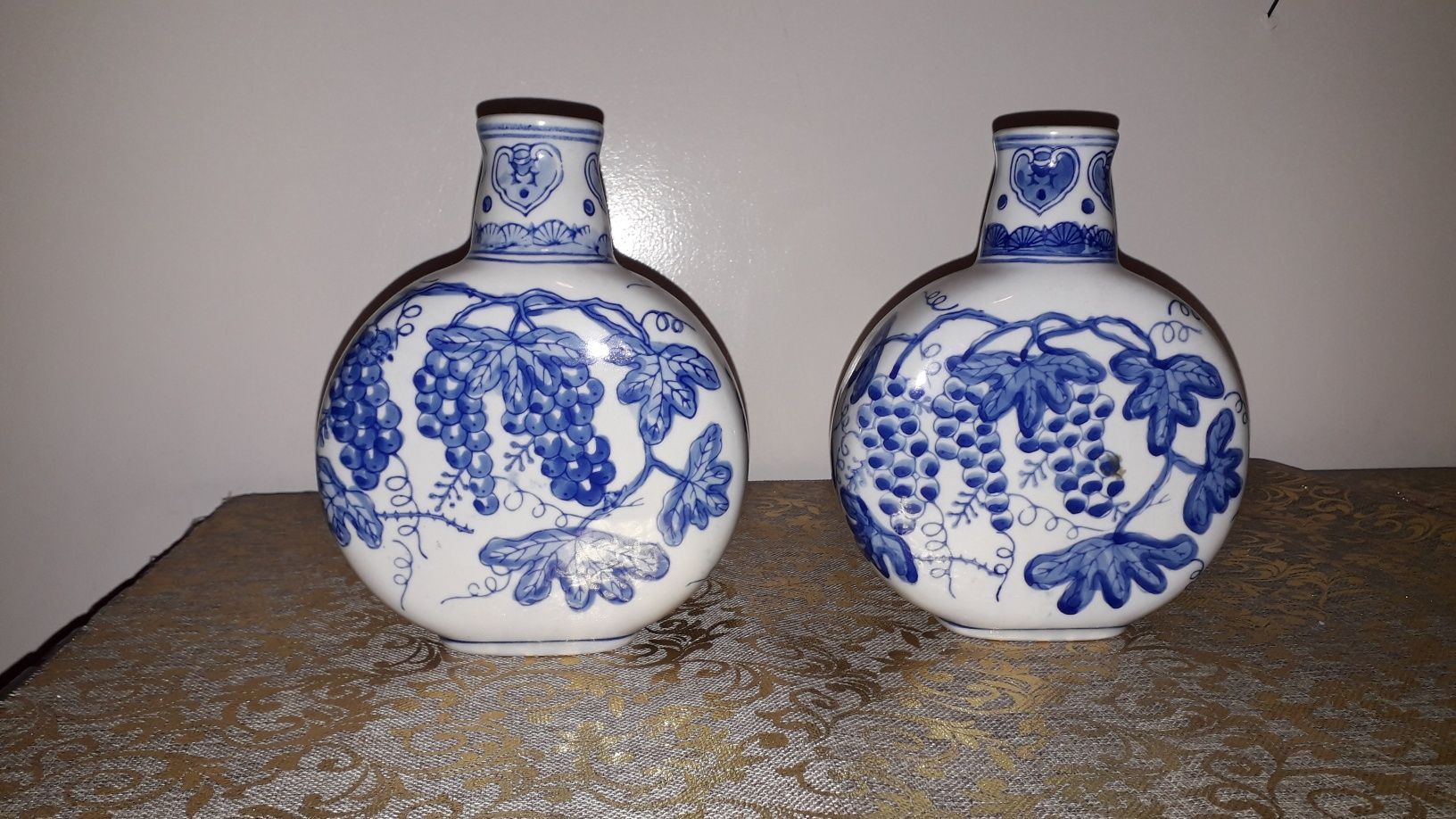 Varias peças em porcelana chinesa