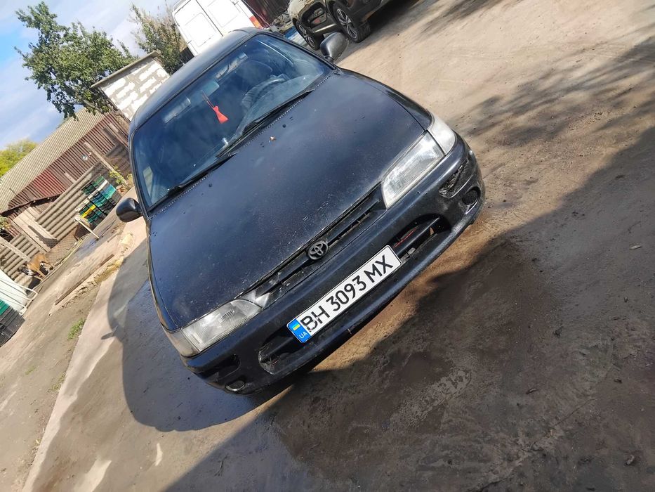 Продам тоету королу