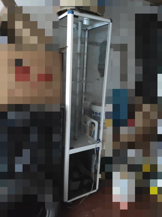 Armário expositor em vidro