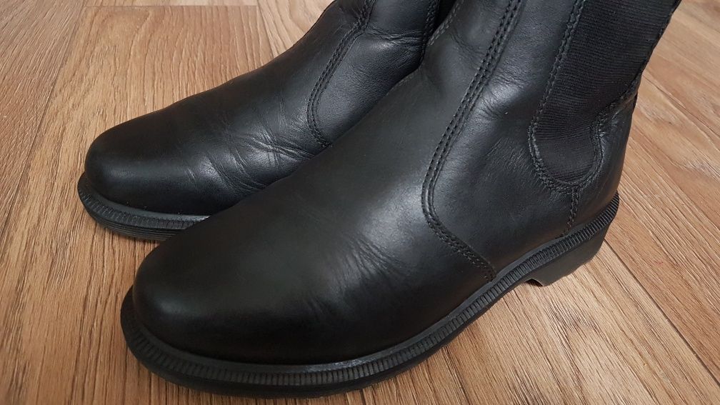 Buty Dr.Martens  Laura Black Leather rozmiar 38 okazja