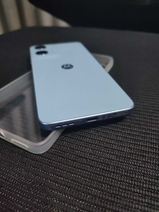 Motorola moto e15 2GB 64 GB Quad Pix 32MP Azul (Ecrã interno partido)