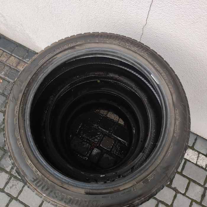 Opony zimowe Bridgestone 235 . 45 . 18r  dot3822