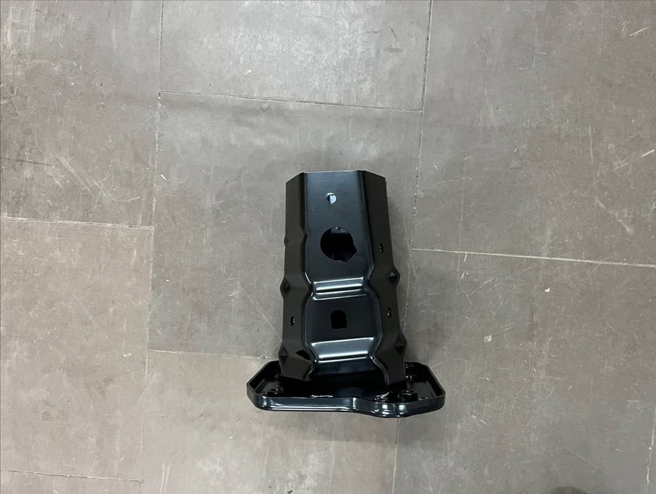 Кронштейн підсилювача переднього бамперу L VOLVO XC90 2016-2019