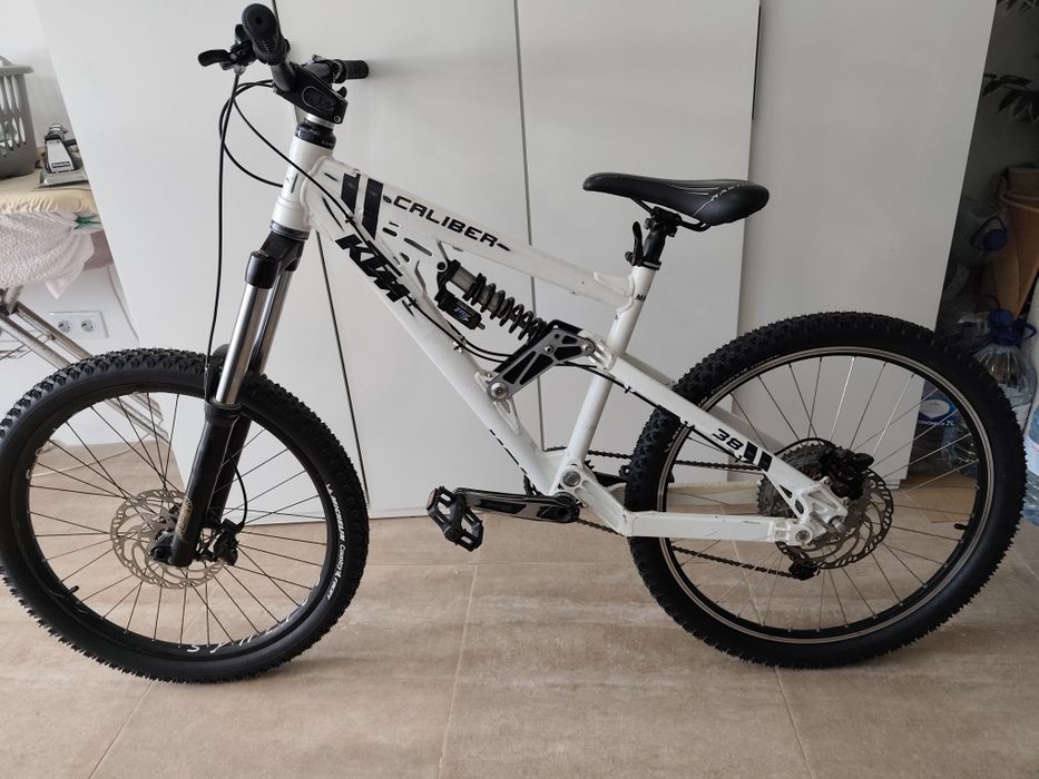 Bicicleta KTM calibre 38 muito bom estado