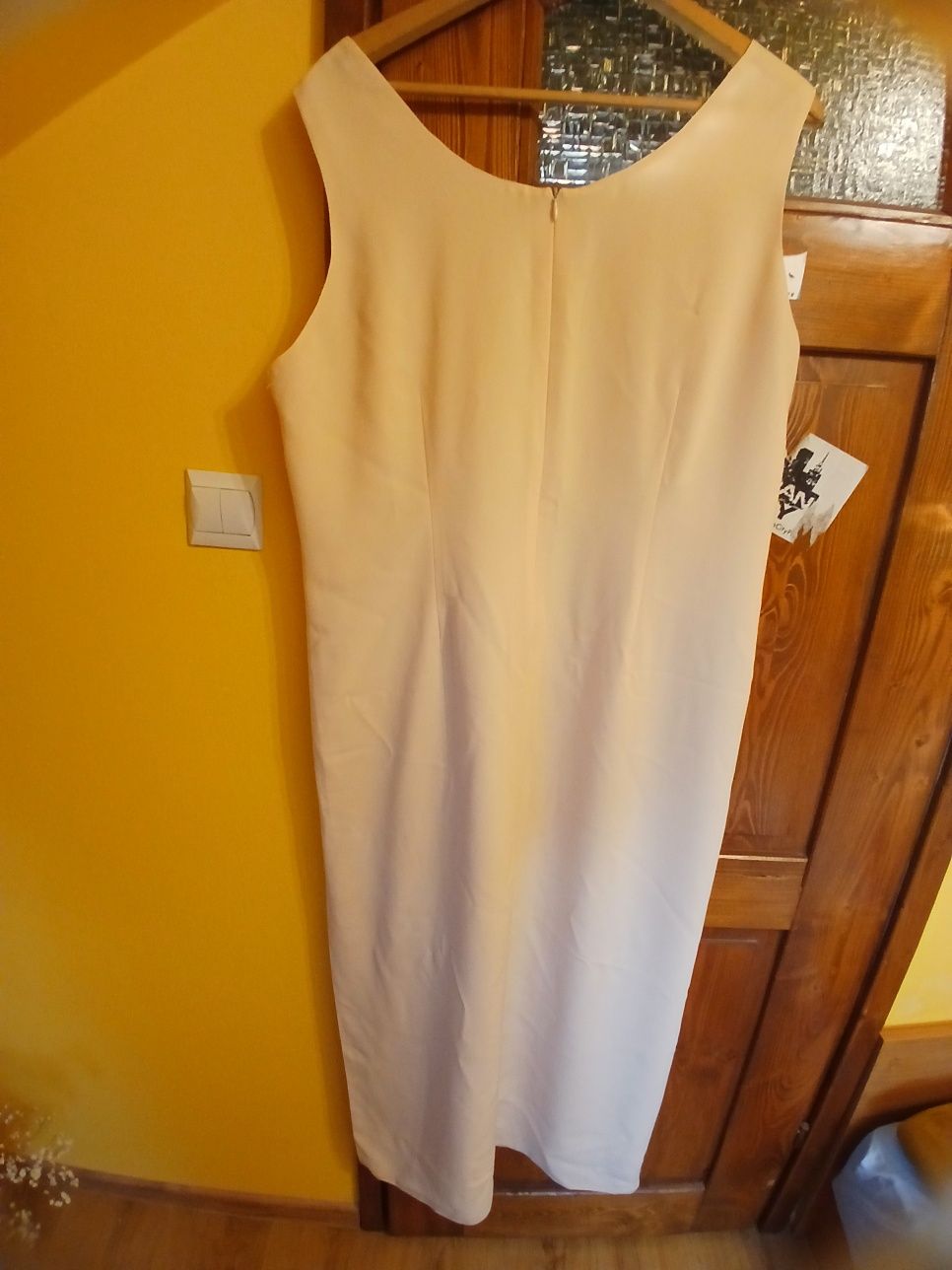 Elegancka sukienka