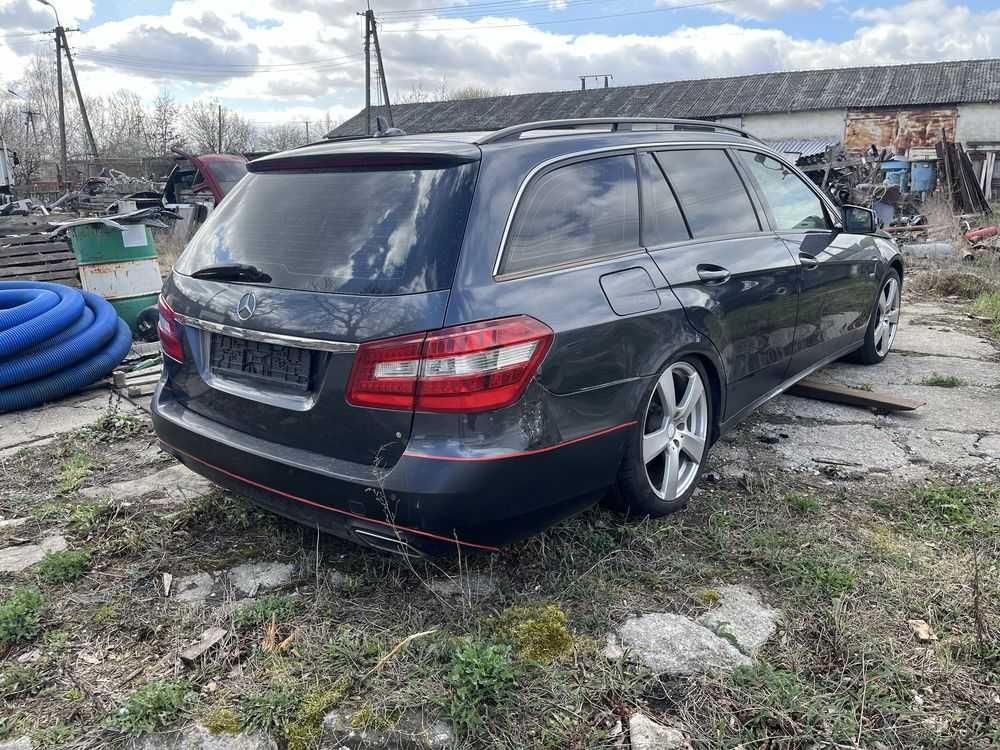 Mercedes w212 e klasa 2011r silnik zawieszenie skrzynia wahacz drzwi