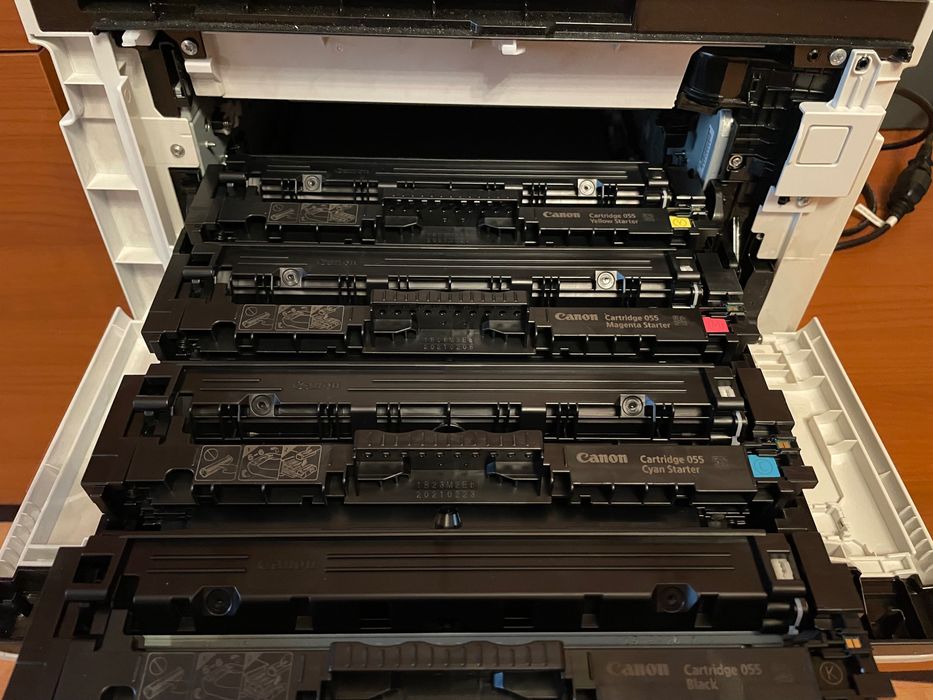 Цветной лазерный МФУ Canon MF746cx