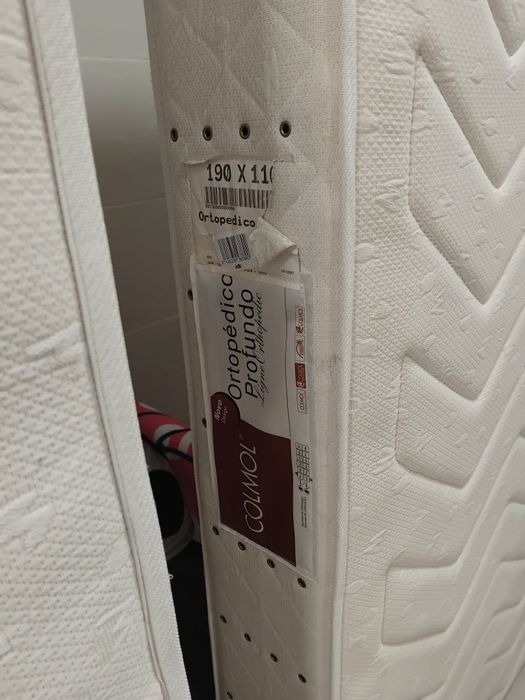 Colchões em muito bom estado