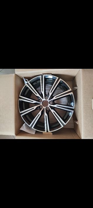 NOWE Oryginalne felgi felga Volvo 19" XC60 V60 v90