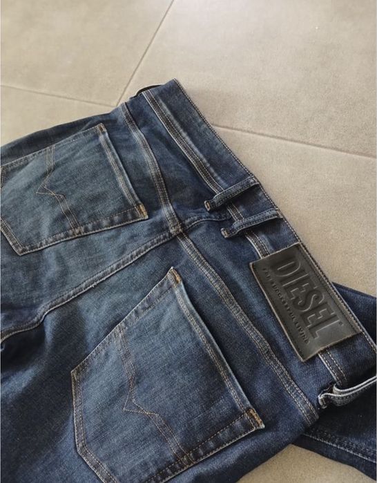 Продаю джинси Diesel
