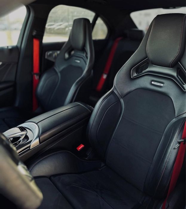 Wynajem aut klasy premium. Mercedes C43 AMG