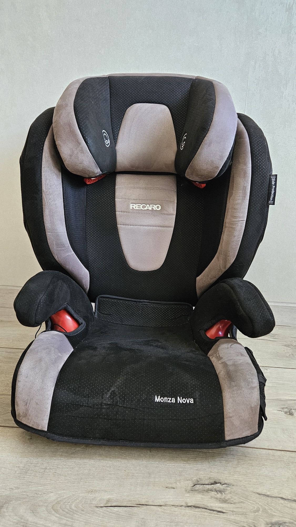 Автокресло RECARO Monza Nova 2